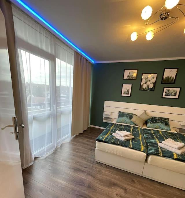 Grosse 3-Zimmer Wohnung, Zentrale Lage. 鲁尔河畔米尔海姆 外观 照片